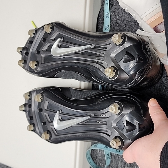 Nike cleats (SB3) - Picture 4 of 4